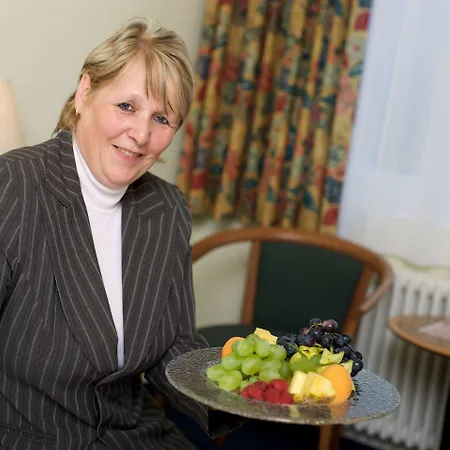 Ahorn Am Fichtelberg מלון 3*